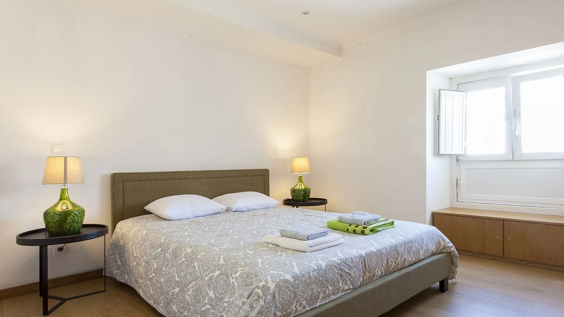 Charming Intendente II By Homing Lisbona